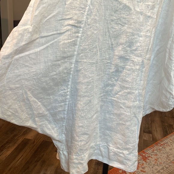White Linen Dress with cow neck - Picture 11 of 14